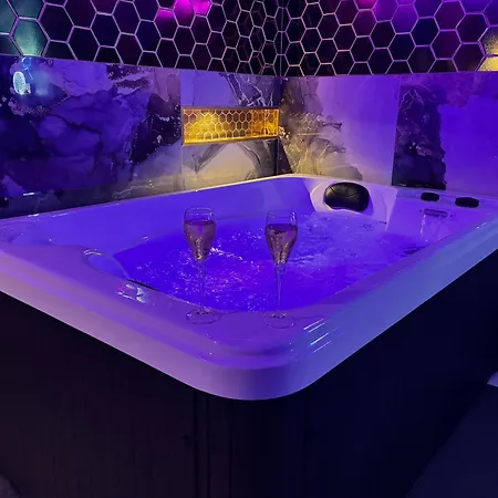 Le Confidentiel -love Room, Marbres, Jeux, Jacuzzi * Achenheim