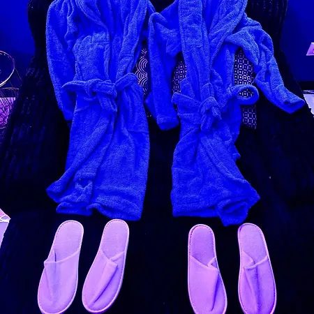 아파트 Le Confidentiel -love Room, Marbres, Jeux, Jacuzzi *