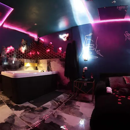 Le Confidentiel -love Room, Marbres, Jeux, Jacuzzi Appartamento *
