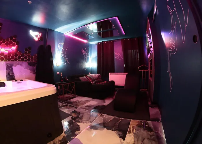 Le Confidentiel -love Room, Marbres, Jeux, Jacuzzi Appartamento *